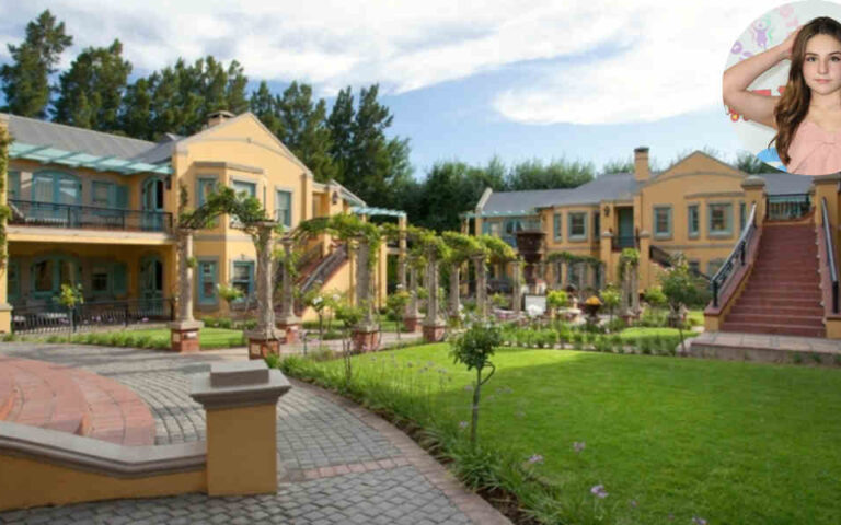 Piper Rochelle House